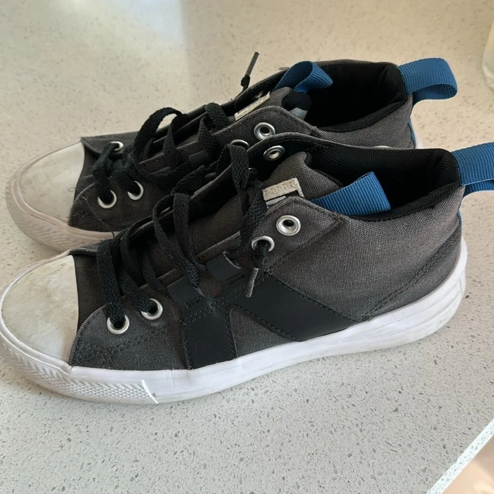 🍍YOUTH CONVERSE SWIFT SNEAKERS🍍SZ 5